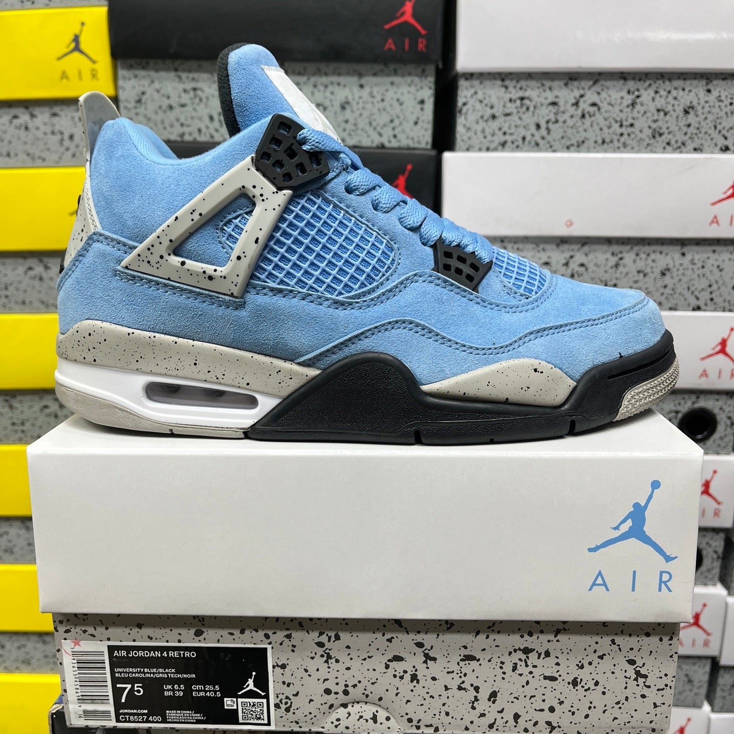 Jordan 4 university blue