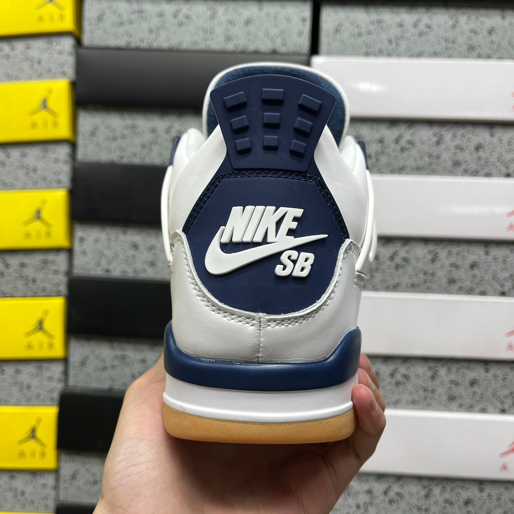 Jordan 4 sb navy
