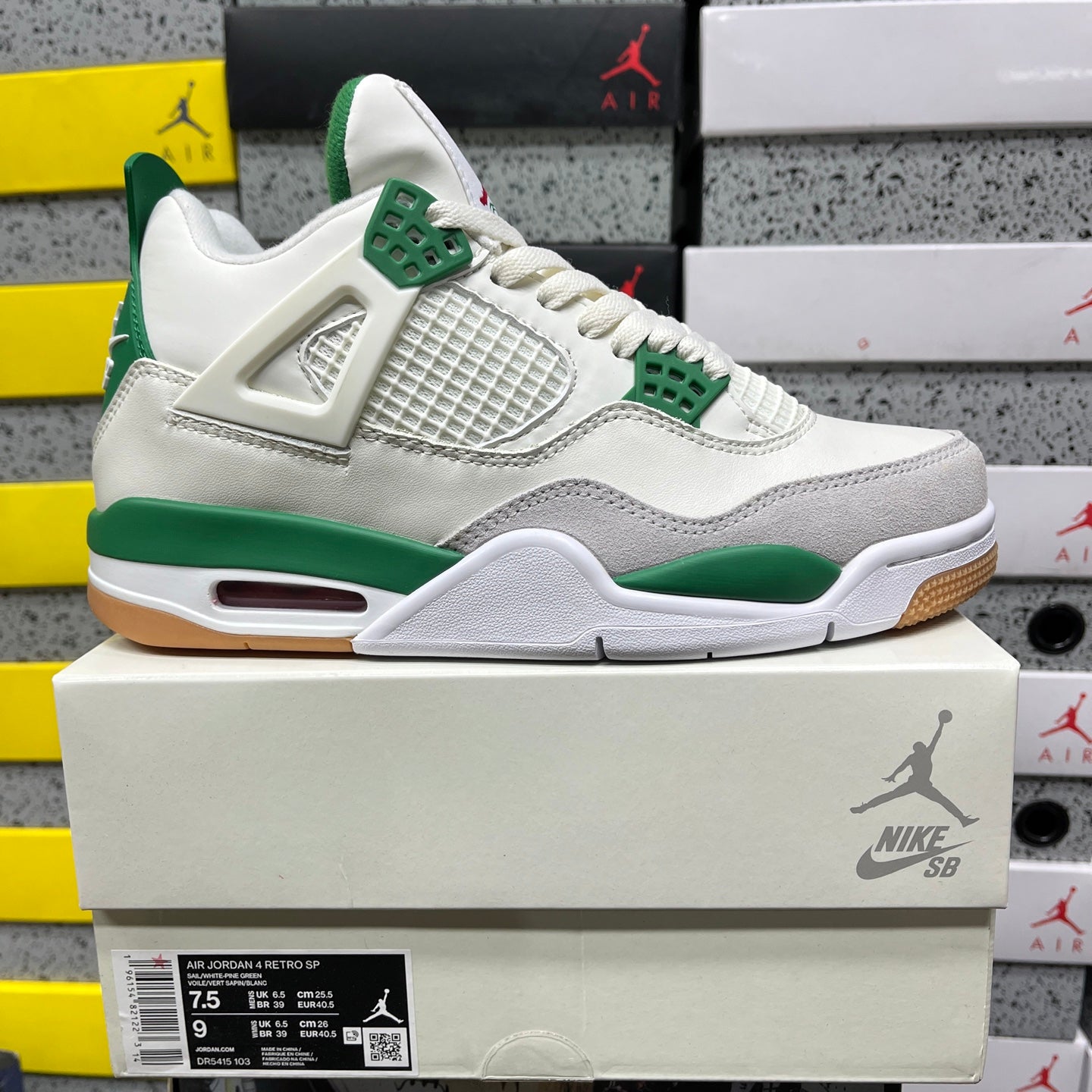 Jordan 4 sb pine green