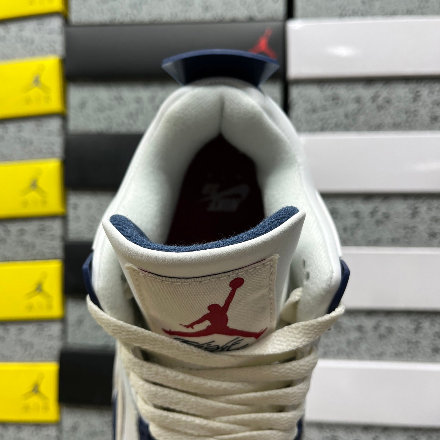 Jordan 4 sb navy