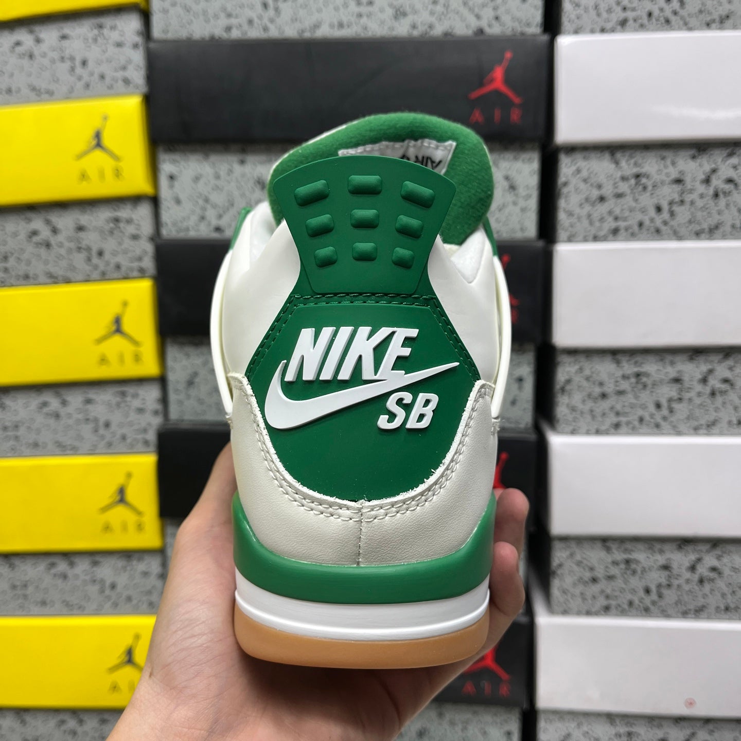 Jordan 4 sb pine green